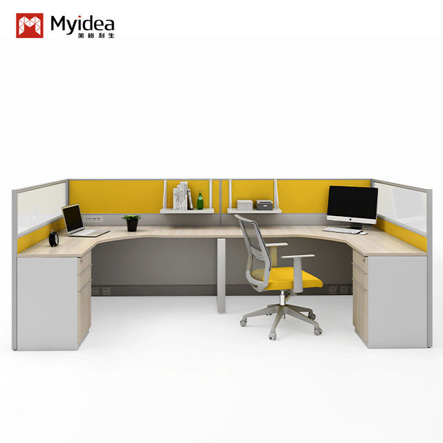L-Shaped Staff Working Position With White And Red Color Matching Screen For Strong Privacy
